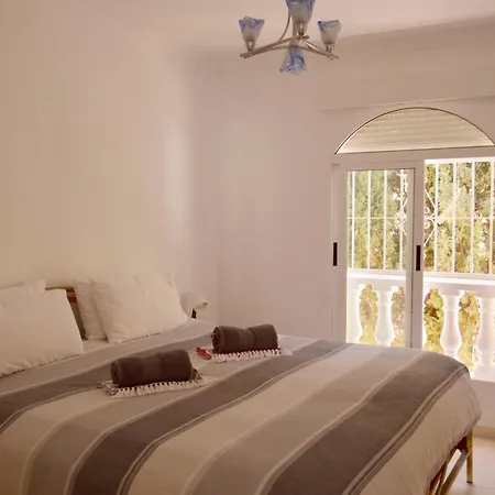 Casa Reni - 5 Bedroom With Private Pool Villa