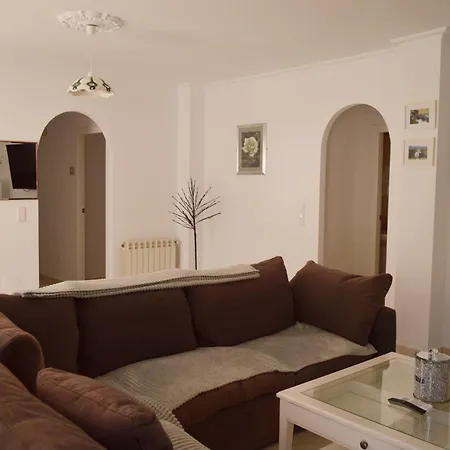 Casa Reni - 5 Bedroom With Private Pool Villa *